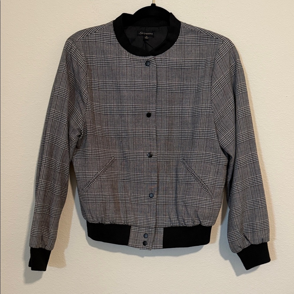 Shinestar black and gray plaid bomber jacket with snap buttons